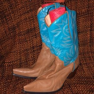 Punk cowboy boots! Women’s
